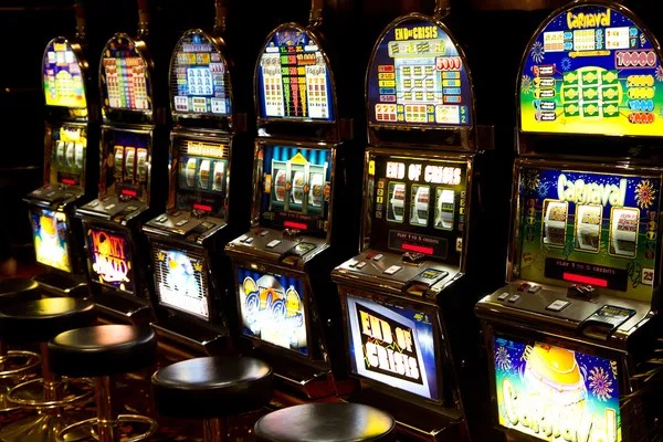 flying slot featured game showcase
